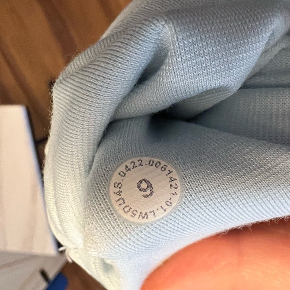 Align 25” powder blue lululemon size 6 - Picture 4 of 7